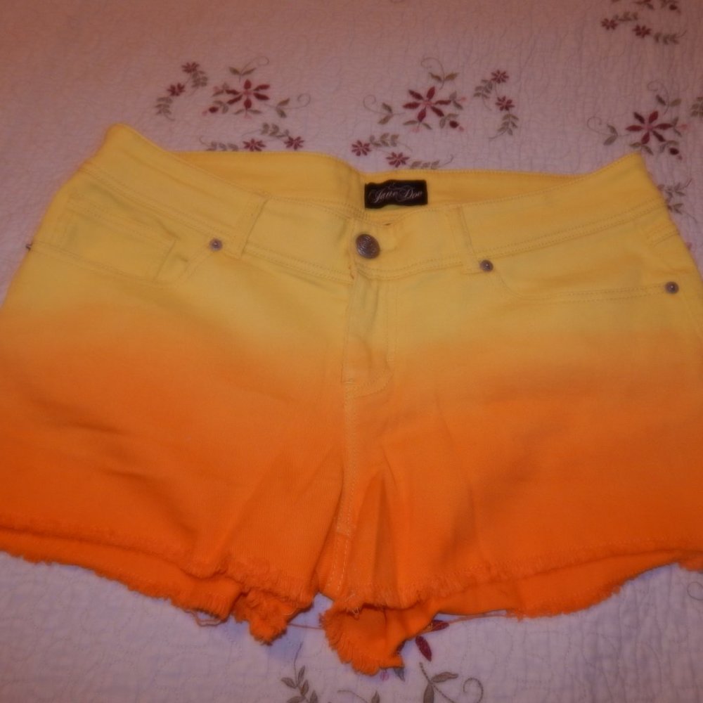 Ladies JANE DOE Shorts - Size 13 ~ Ombre' - Orange/Yellow